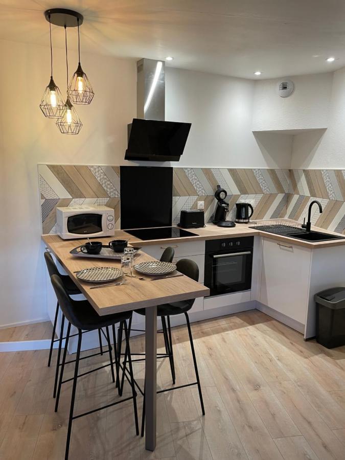 La Petite Maison Pasteur อองเชร์ ภายนอก รูปภาพ